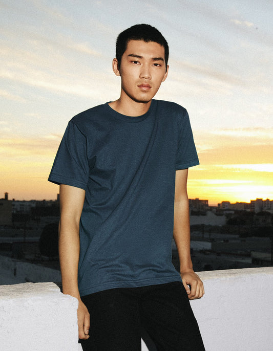 2001W American Apparel Unisex Fine Jersey Short Sleeve T-Shirt